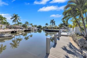 514 SE 12th Ave, Deerfield Beach, FL 33441 Sold 02/20/25