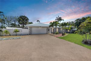 514 SE 12th Ave, Deerfield Beach, FL 33441 Sold 02/20/25