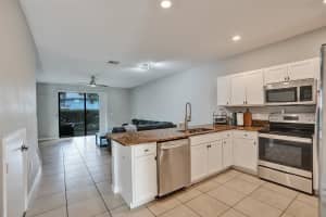 5937 NW 56th Pl, Tamarac, FL 33319 Sold 03/26/25