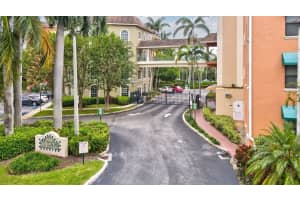 MLS# F10481036, West Palm Beach, Florida 33401