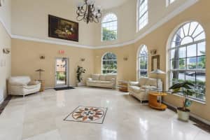 MLS# F10481036, West Palm Beach, Florida 33401