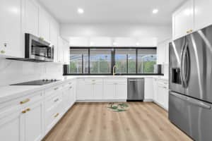 4040 N 37th Ave, Hollywood, FL 33021 Sold 05/02/25