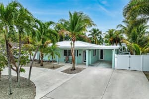 290 NE 29th St, Boca Raton, FL 33431 Sold 04/10/25