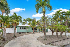 290 NE 29th St, Boca Raton, FL 33431 Sold 04/10/25