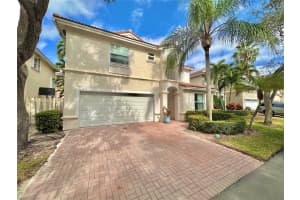 1025 Silverbell St, Hollywood, FL 33019 Sold 09/15/25
