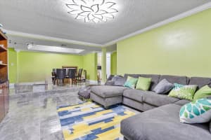 3690 Inverrary Dr 2E, Lauderhill, FL 33319 Sold 04/15/25