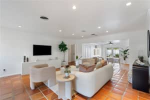 5671 NE 21st Rd, Fort Lauderdale, FL 33308 Sold 03/06/25