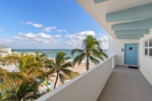 4228 El Mar Dr 504, Lauderdale By The Sea, FL 33308 Sold 05/09/25