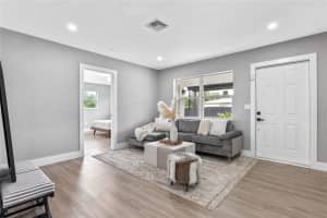 601 NE 49th St, Oakland Park, FL 33334 Sold 06/02/25