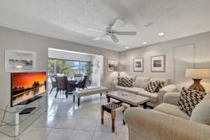 4270 NW 40th St 302, Lauderdale Lakes, FL 33319 - MLS#F10481537