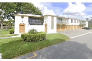 5881 Nw 57th Ave 1, Tamarac