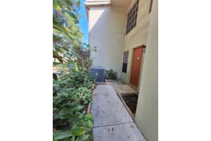 5881 NW 57th Ave 1, Tamarac, FL 33319 - MLS#F10481624