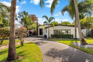 2600 SE 2nd Ct, Pompano Beach, FL 33062 Sold 03/04/25