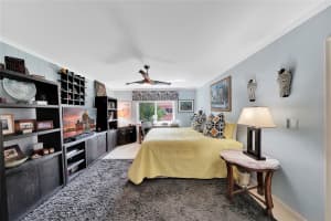 200 NE 19th Ct 206-M, Wilton Manors, FL 33305 Sold 06/27/25