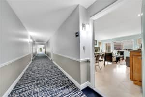 200 NE 19th Ct 206-M, Wilton Manors, FL 33305 Sold 06/27/25