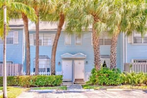 31 SW 3rd St, Pompano Beach, FL 33060 Sold 02/26/25