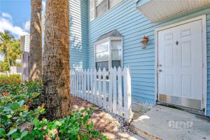 31 SW 3rd St, Pompano Beach, FL 33060 Sold 02/26/25