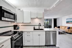 2801 Somerset Dr 205, Lauderdale Lakes, FL 33311 - MLS#F10481744