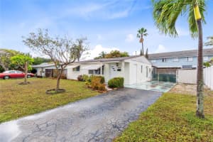 313 SE 3rd Ter, Deerfield Beach, FL 33441 Sold 05/02/25