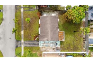 313 SE 3rd Ter, Deerfield Beach, FL 33441 Sold 05/02/25