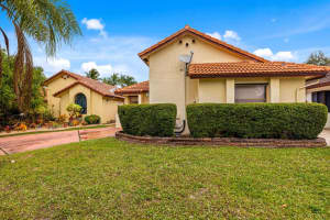 601 SW 113th Ave, Pembroke Pines, FL 33025 Sold 02/28/25
