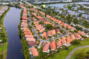 601 SW 113th Ave, Pembroke Pines, FL 33025 Sold 02/28/25