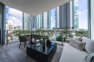 851 NE 1st Ave 907, Miami, FL 33132 Sold 06/17/25