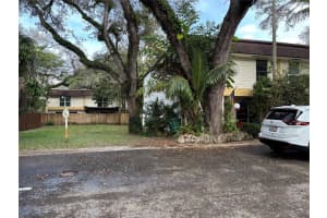 3301 Simms St 12-A, Hollywood, FL 33021 Sold 05/23/25
