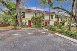 3301 Simms St 12-A, Hollywood, FL 33021 Sold 05/23/25