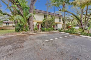 3301 Simms St 12-A, Hollywood, FL 33021 Sold 05/23/25