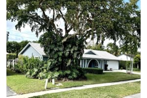1901 SW 75th Terrace, Plantation, FL 33317 Sold 04/30/25