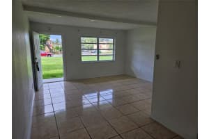 70 NE 202 TE T12, Miami Gardens, FL 33179 - MLS#F10481942