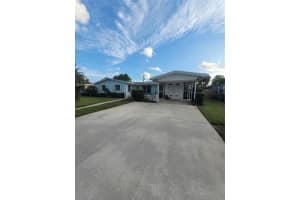 305 Riverdale Rd, Palm Springs, FL 33461 Sold 11/19/25