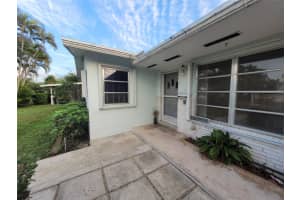 305 Riverdale Rd, Palm Springs, FL 33461 - MLS#F10482000