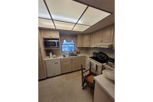 305 Riverdale Rd, Palm Springs, FL 33461 - MLS#F10482000