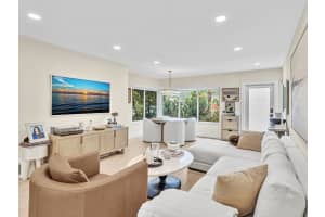 1801 NE 19th St, Fort Lauderdale, FL 33305 Sold 06/03/25