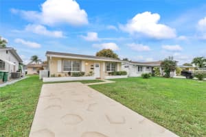 4904 NW 53rd St, Tamarac, FL 33319 Sold 04/04/25