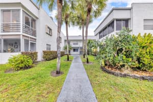 569 Flanders 569, Delray Beach, FL 33484 Sold 03/04/25