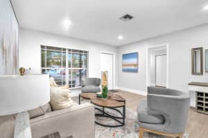 317 SE 3rd Ter, Dania Beach, FL 33004 Sold 03/28/25