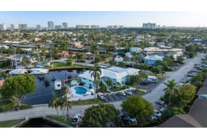 810 SE 22nd Ave 102, Pompano Beach, FL 33062 Sold 04/04/25