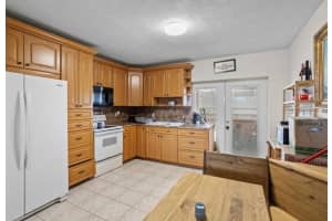 2716 NW 51st Pl, Tamarac, FL 33309 Sold 03/10/25