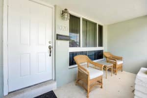 1020 E Hawthorne Cir, Hollywood, FL 33021 Sold 04/10/25