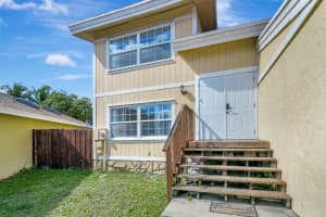 2420 SW 80th Ter, Miramar, FL 33025 - MLS#F10482369