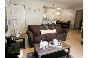 251 Palm Cir W 108, Hollywood, FL 33025 Sold 04/14/25