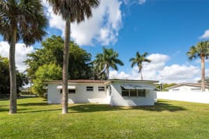 1754 SW 30th Ter, Fort Lauderdale, FL 33312 Sold 04/18/25