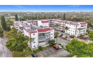 4270 NW 40th St 208, Lauderdale Lakes, FL 33319 - MLS#F10482428