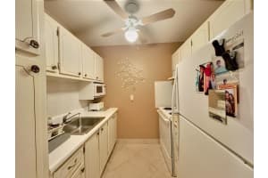 2160 NE 56th Ct 203, Fort Lauderdale, FL 33308 Sold 04/09/25