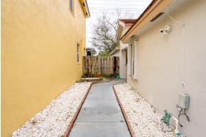 6790 NW 69th Ct, Tamarac, FL 33321 - MLS#F10482511