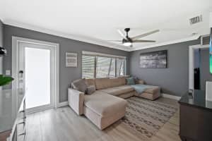 330 NE 60th St, Oakland Park, FL 33334 Sold 05/20/25