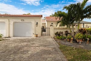 631 Deer Creek Emerald Way E, Deerfield Beach, FL 33442 Sold 04/28/25